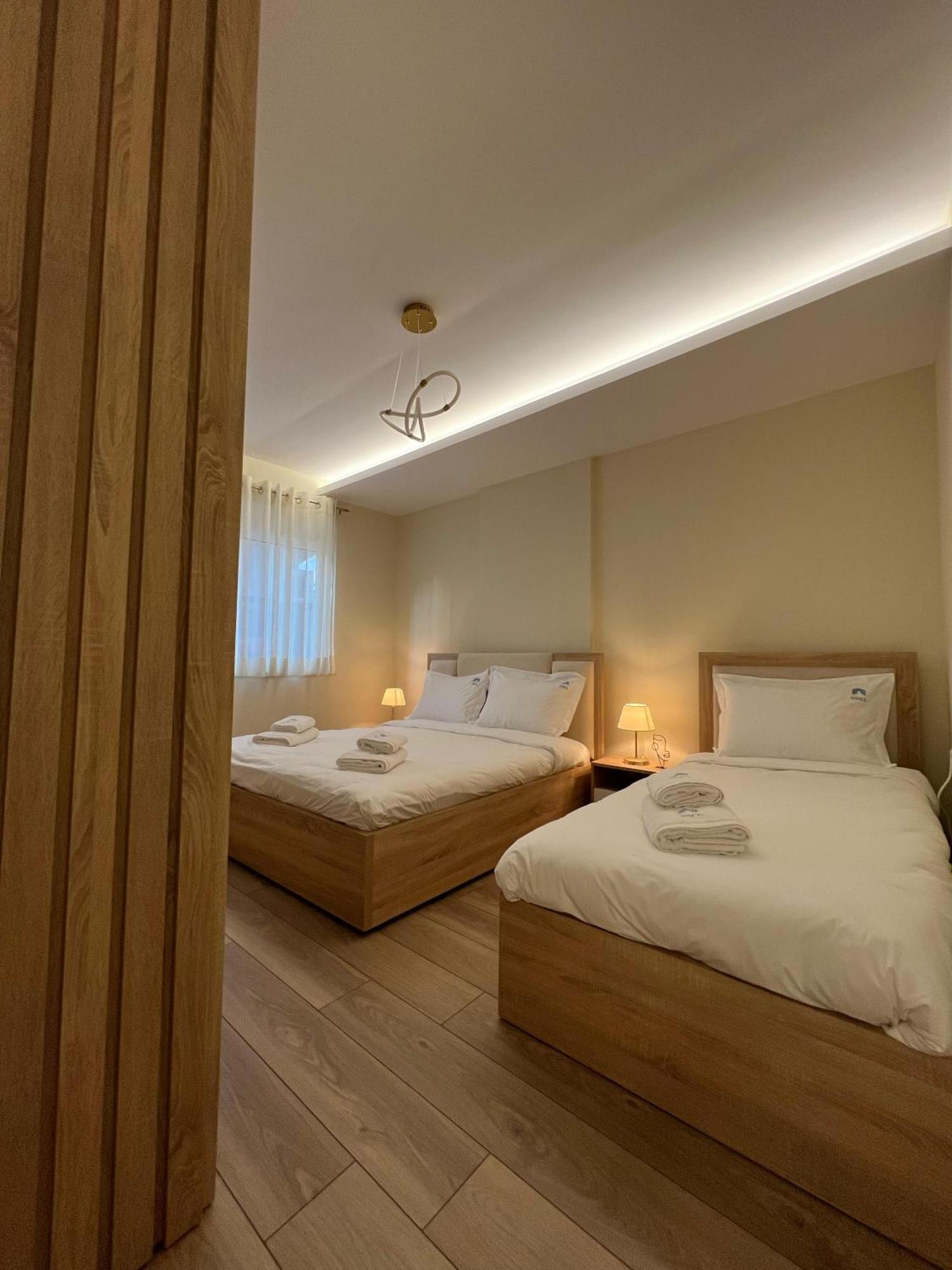 Metropolitan Charm: Cozy 1Br In 7Min To Skanderbeg Lägenhet Tirana Exteriör bild